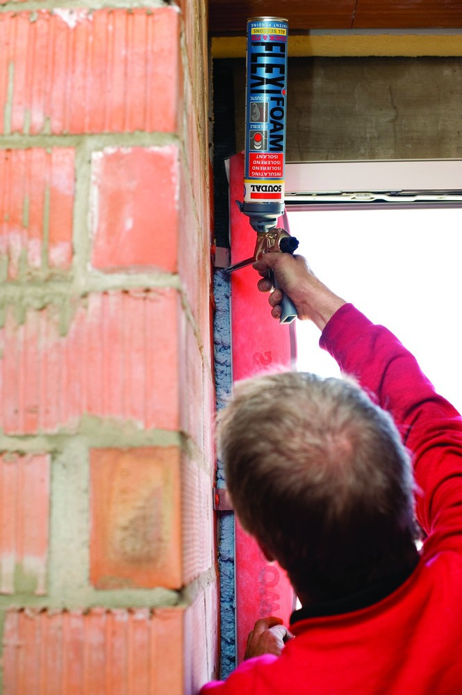 Pianka montażowa FLEXU Foam. Fot. Soudal