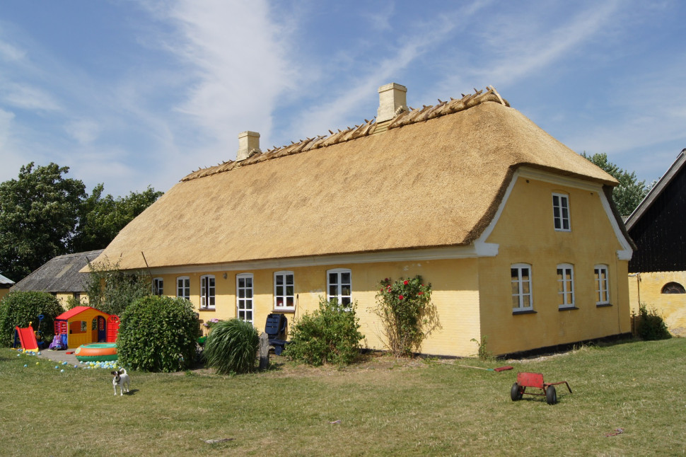 Dach pokryty strzechą