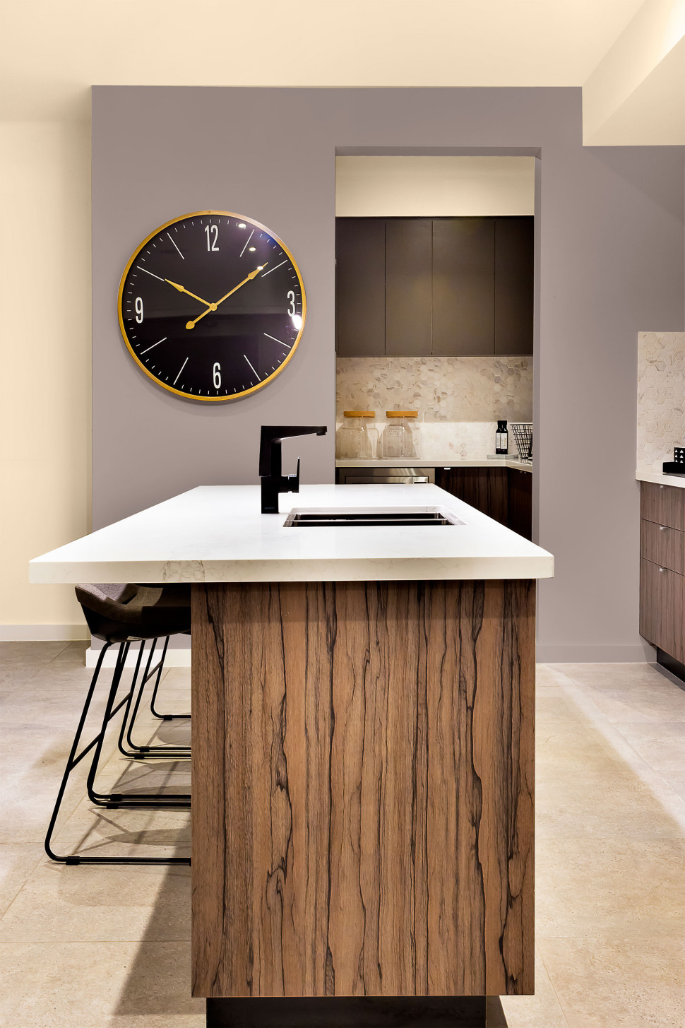 Terrazzo w połączeniu z farbami z palety MAGNAT Creative. fot. FFiL Śnieżka SA