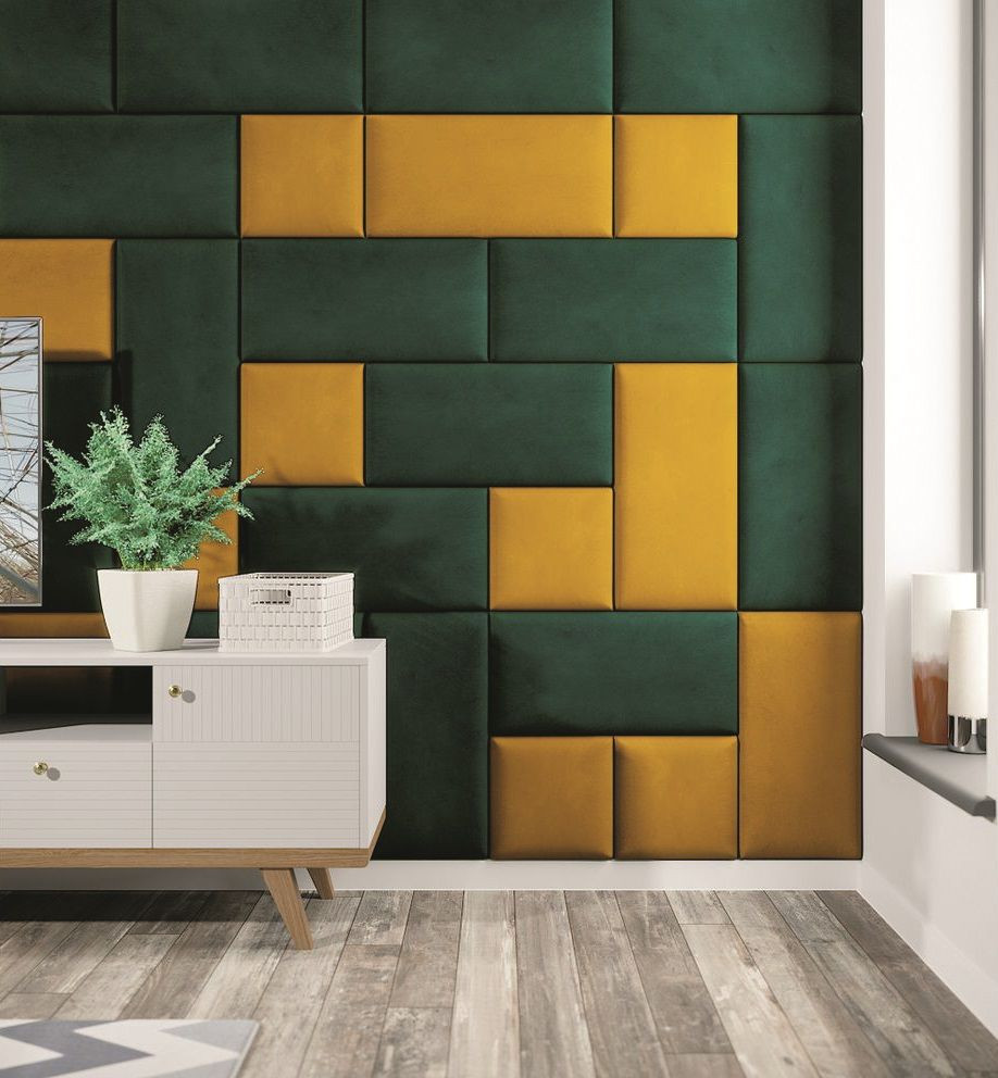 Miękkie tapicerowane panele na ścianie w kolorach zieleni i żółci