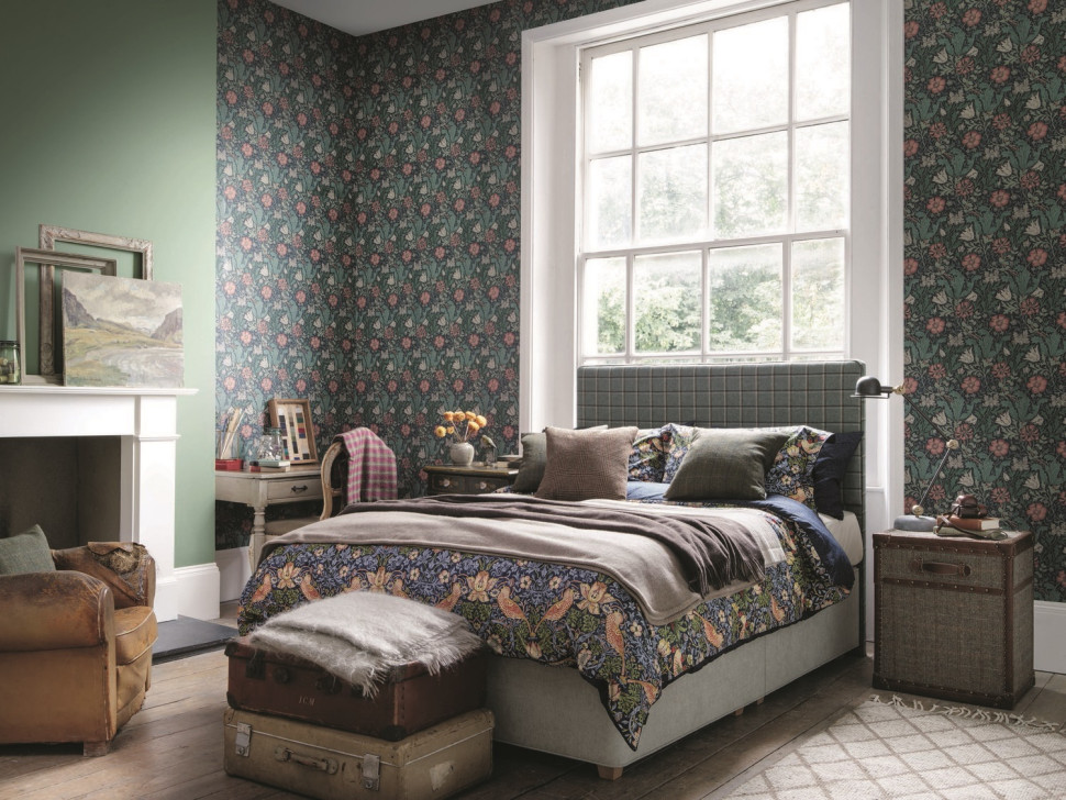 Kwiecista tapeta w angielskim stylu 