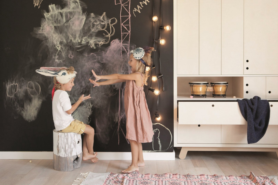 Farby tablicowe najczęściej wybierane są w wersji czarnej