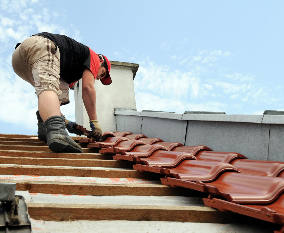 Klamrowanie dachówki