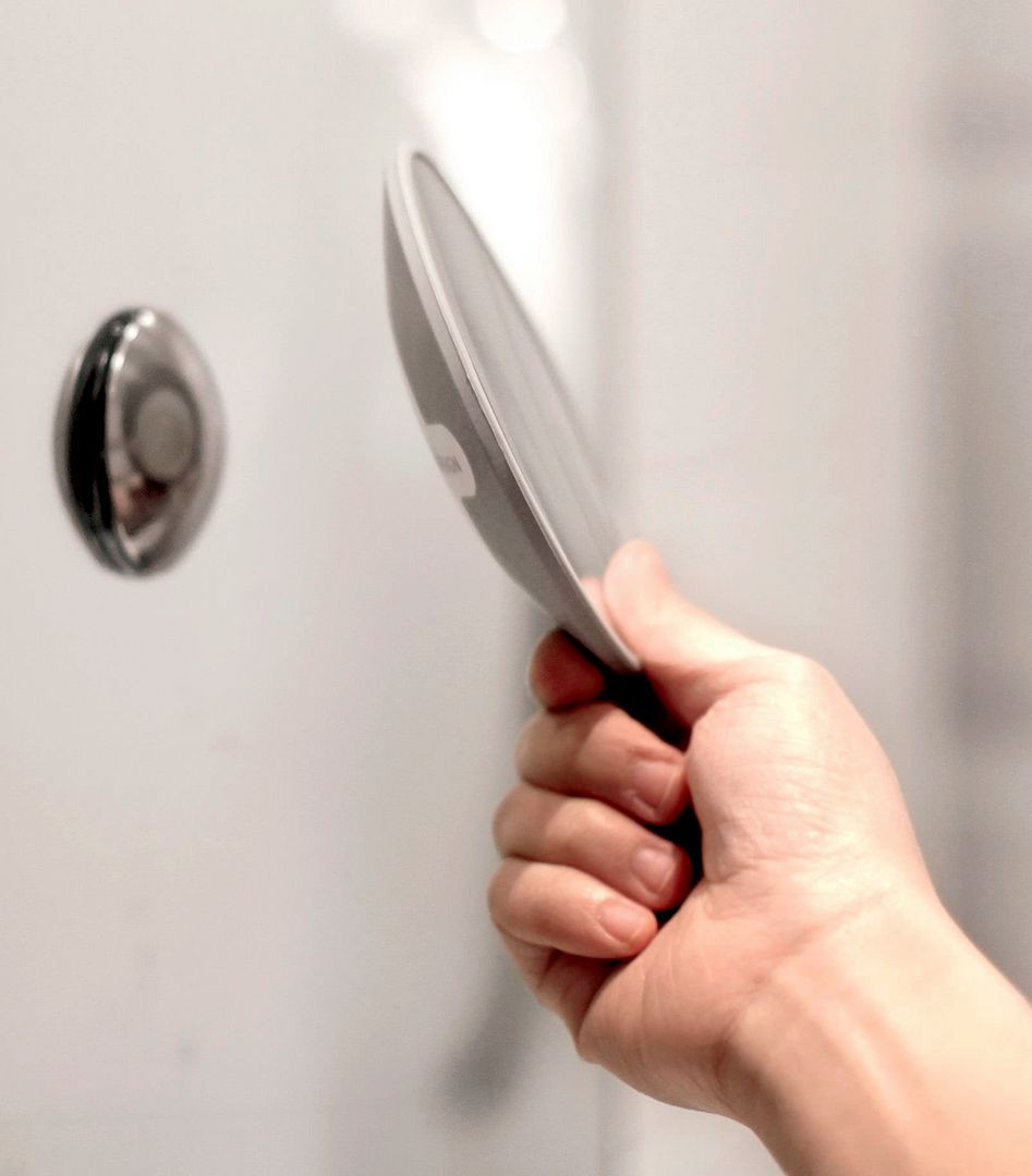 Powiększające lusterko magnetyczne marki Bosign