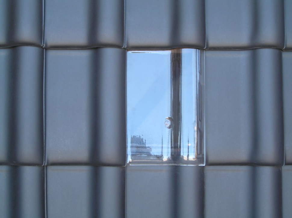 Dachówka świetlikowa fot. Röben