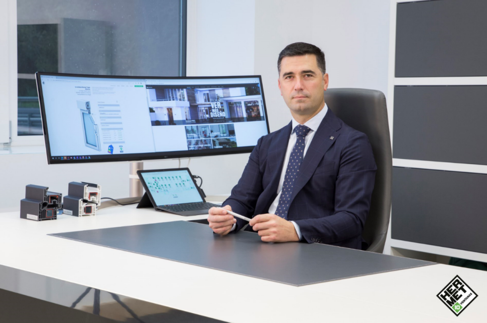 Javier Garzón, Prezes Ampuero