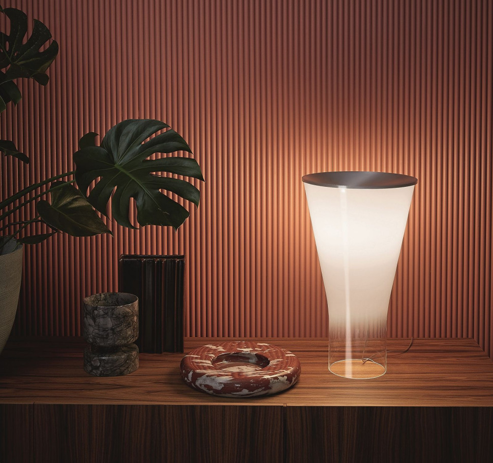 Lampa Soffio marki Foscarini zaprojektowana przez duet Lodovica i Roberto Palomba