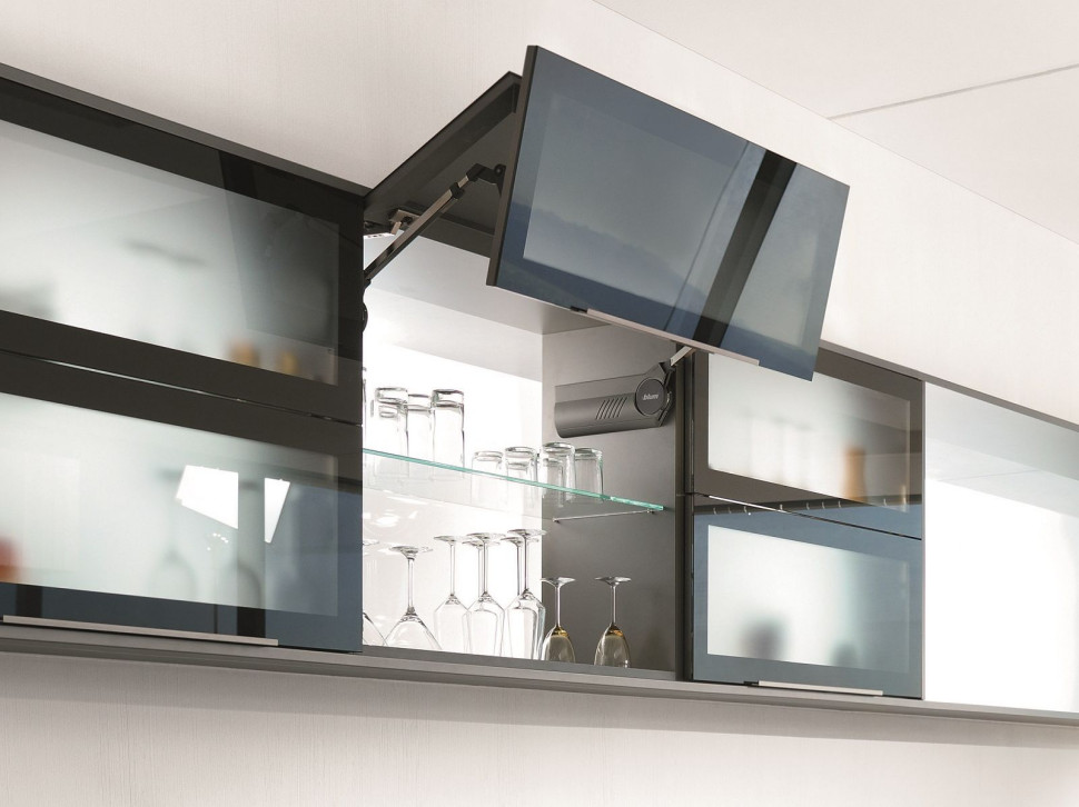 Szafka nadblatowa z łamanym frontem