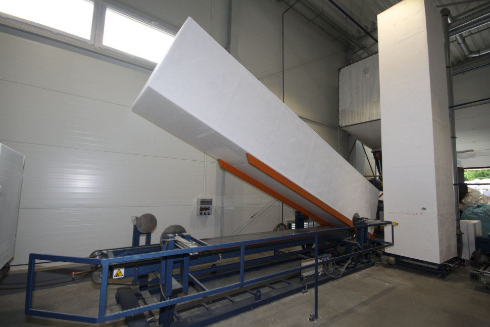 Produkcja płyt styropianowych w fabryce firmy ARBET w Jaśle. fot. ARBET