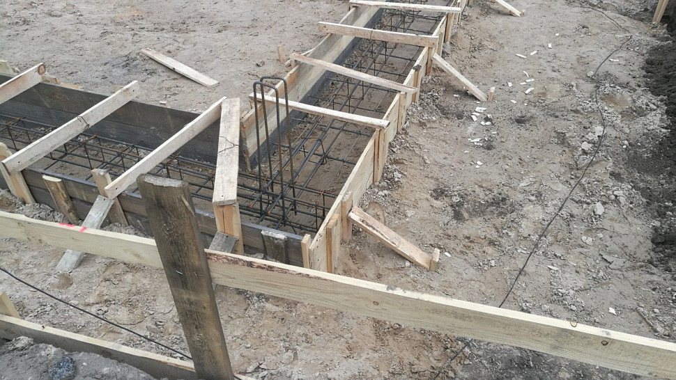 Nieprawidłowe wykonanie starterów oznacza słabe zakotwienie zbrojenia pod elementy wyższej kondygnacji