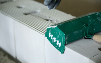 Wpływ materiału na szybkość budowy domu