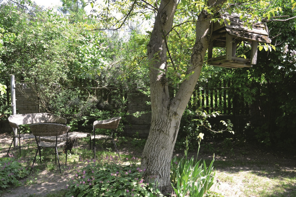 Piękny komplet mebli ogrodowych