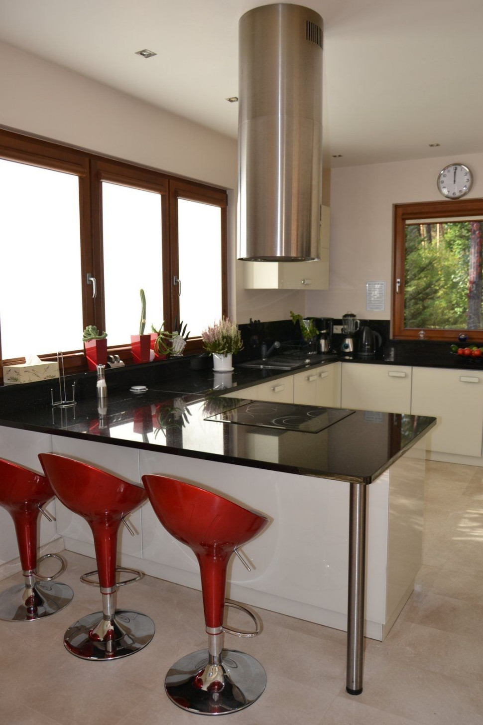 Kuchnia z okrągłym okapem