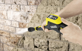 Jak wyczyścić cokół i czym go później pokryć?