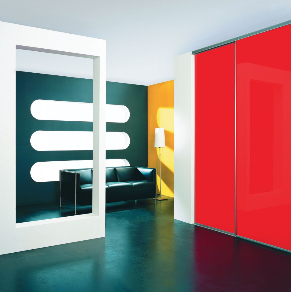 Wnętrza, w których brak zdecydowanej granicy między poszczególnymi pomieszczeniami, urządzamy zachowując jednorodność stylistyczną