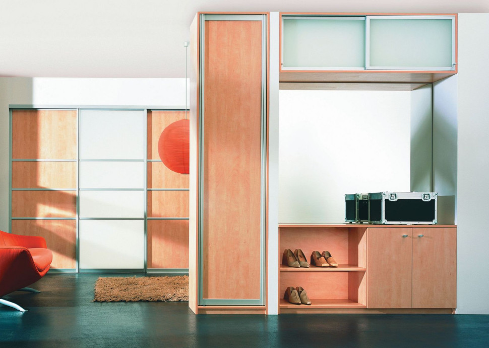 Ścianka działowa i szafa jednocześnie