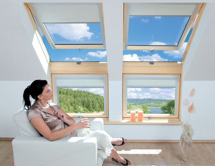 Okno kolankowe umożliwia wyglądanie na zewnątrz nawet przy wysokiej ściance kolankowej