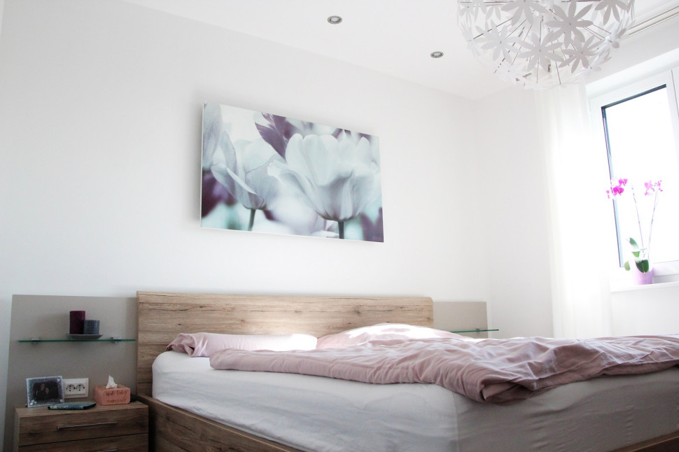 Promiennik podczerwieni (panel ścienny) wyglądający jak obraz