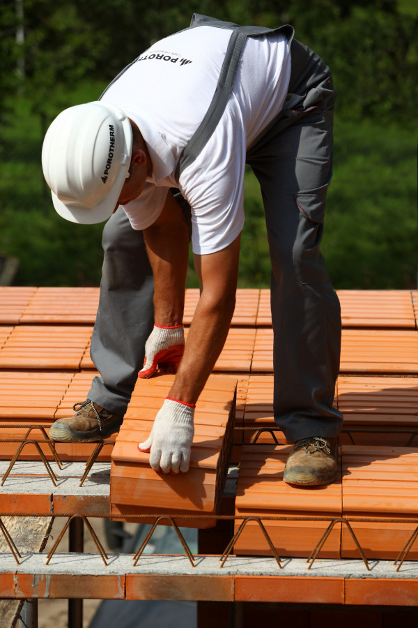 Wykonywanie stropu gęstożebrowego