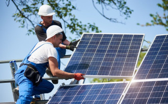 Instalacje fotowoltaiczne: system on-grid, off-grid czy hybrydowy?