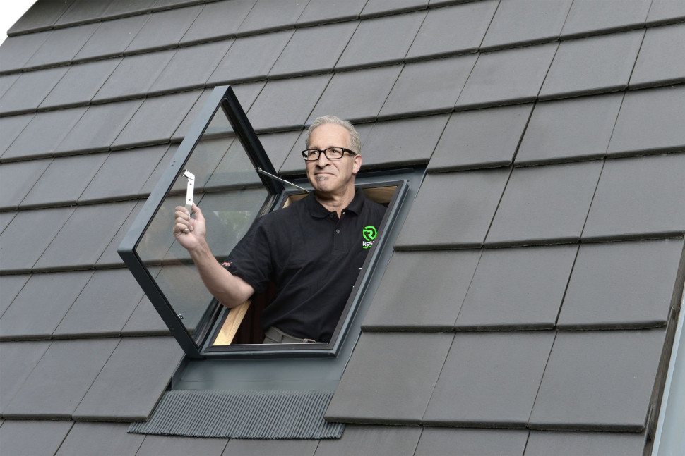 Wyłaz dachowy VERSA RESET WVR V8. fot. OKPOL