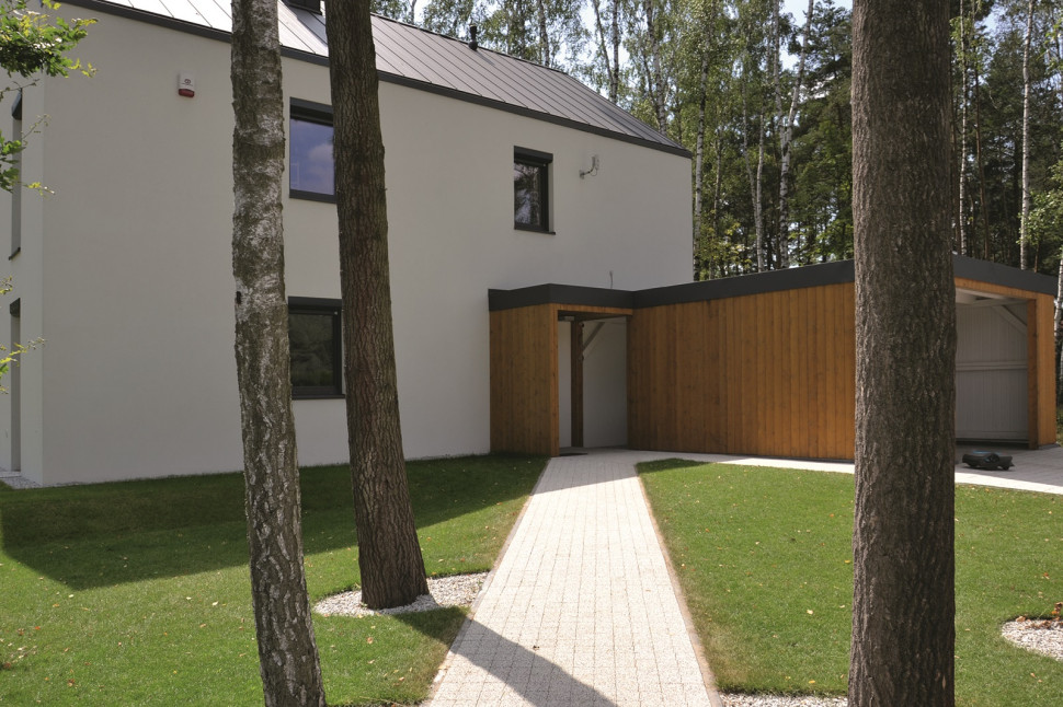 Przybudówka z gankiem i wiatą garażową