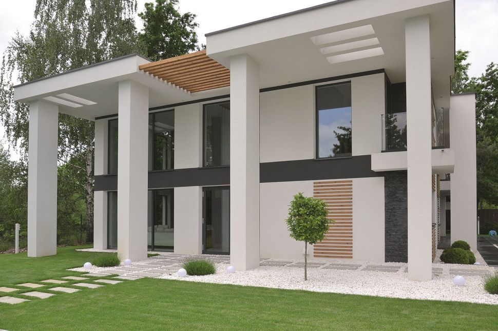 Jasna elewacja nowoczesnego domu