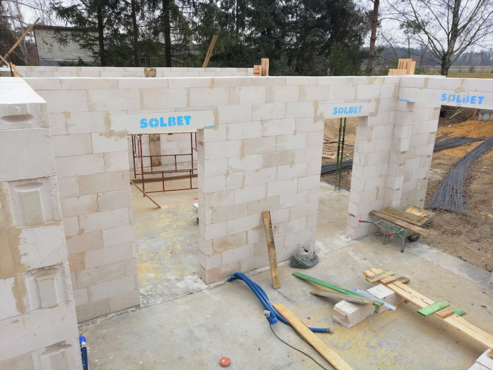 Budowanie systemowe z betonu komórkowego, to budowanie zgodnie z zasadami zrównoważonego rozwoju.