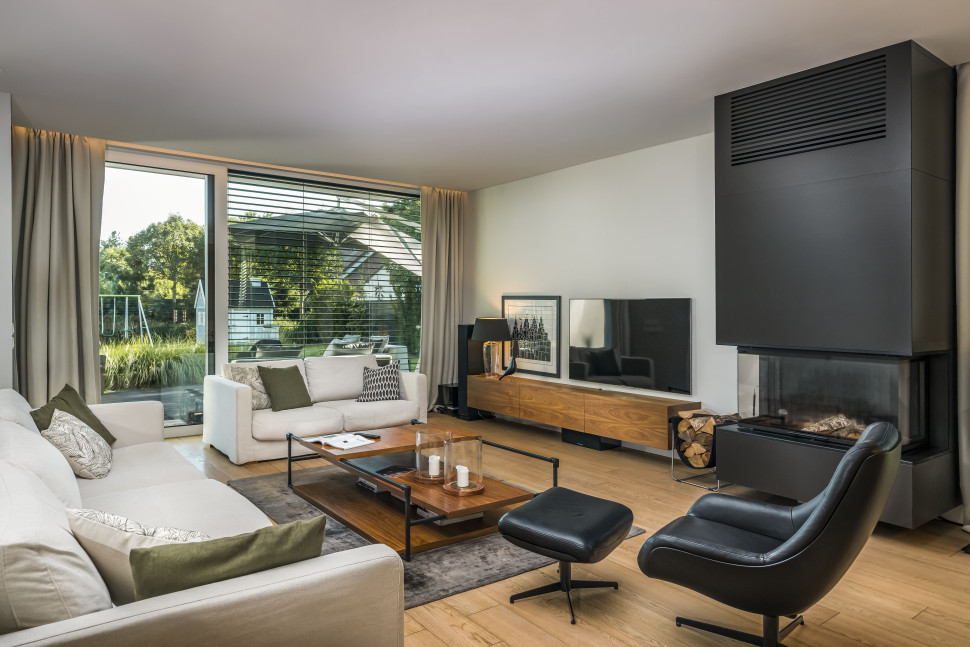 Drzwi tarasowe KRISPOL w salonie