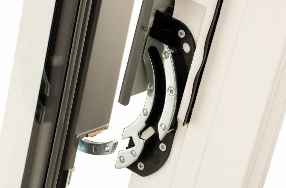 Sprężyna w zawiasie okna Keylite