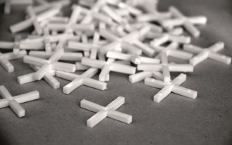 Krzyżyki dystansowe do glazury