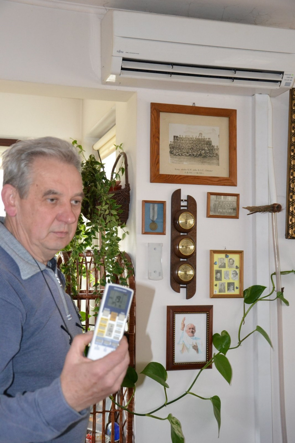 Klimatyzator z funkcją grzania pomaga utrzymać komfortową temperaturę