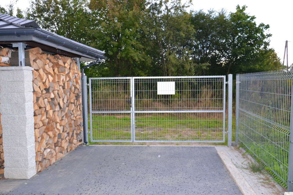 Tylna brama i furtka
