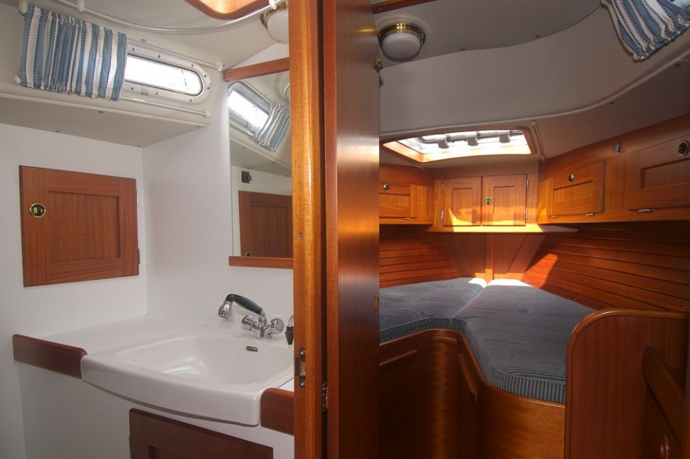 Forniry oraz obłogi w kajucie