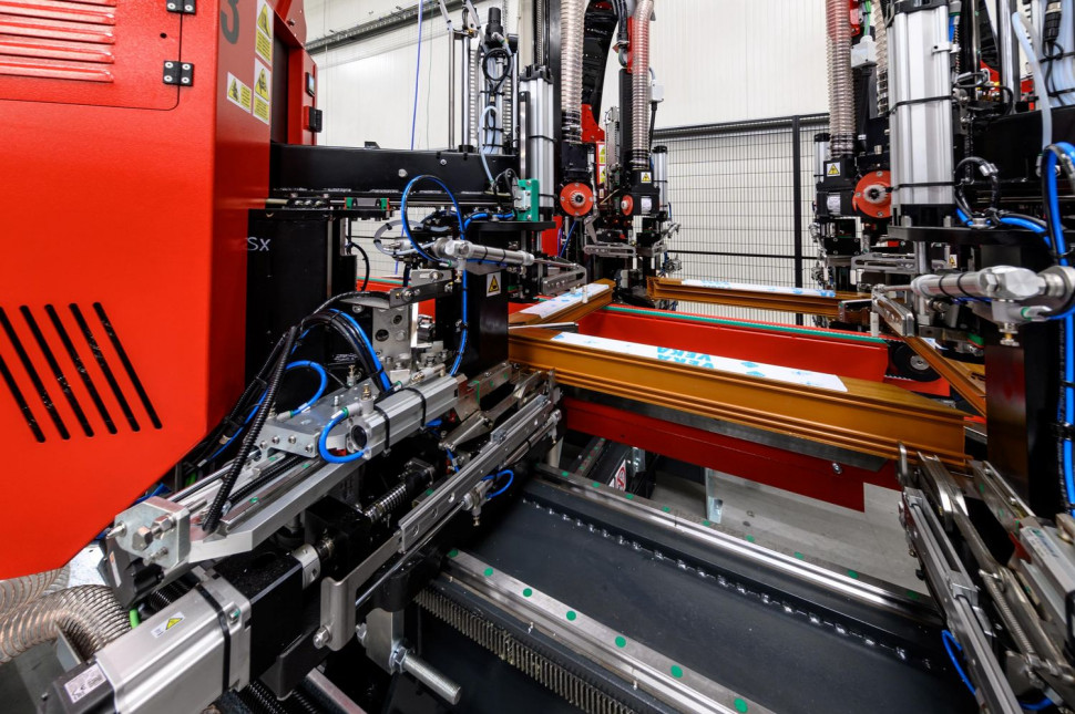 Roboty zgrzewające SL4-FF EVO