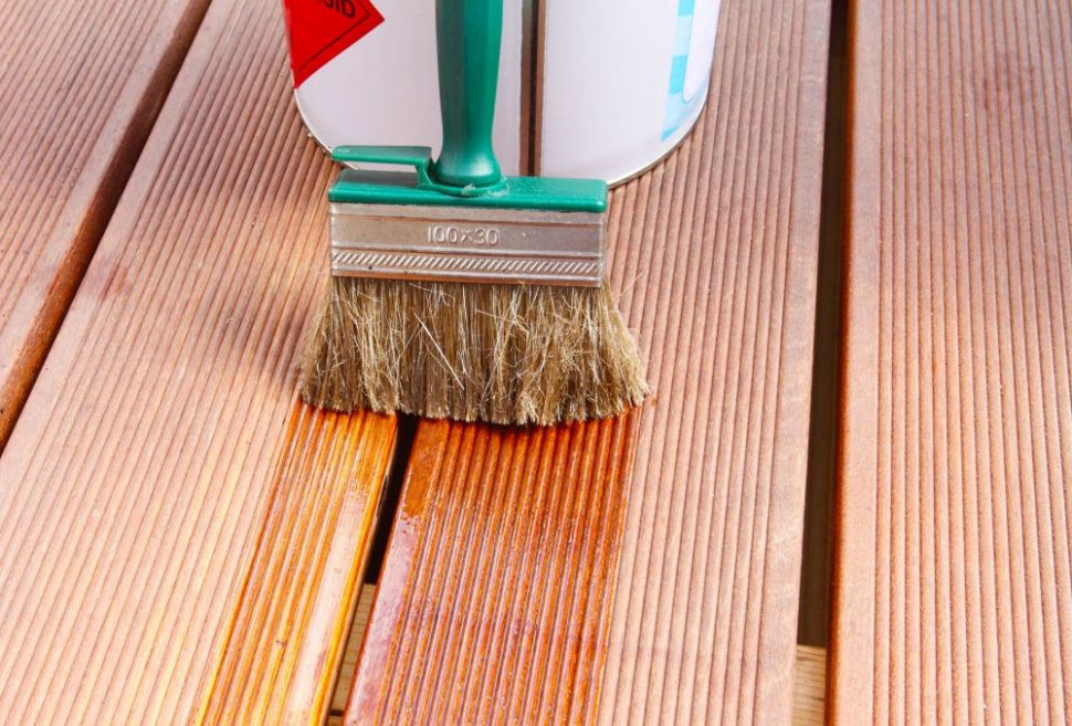 Taras możemy zaolejować olejami rozpuszczalnikowymi oraz wodnymi