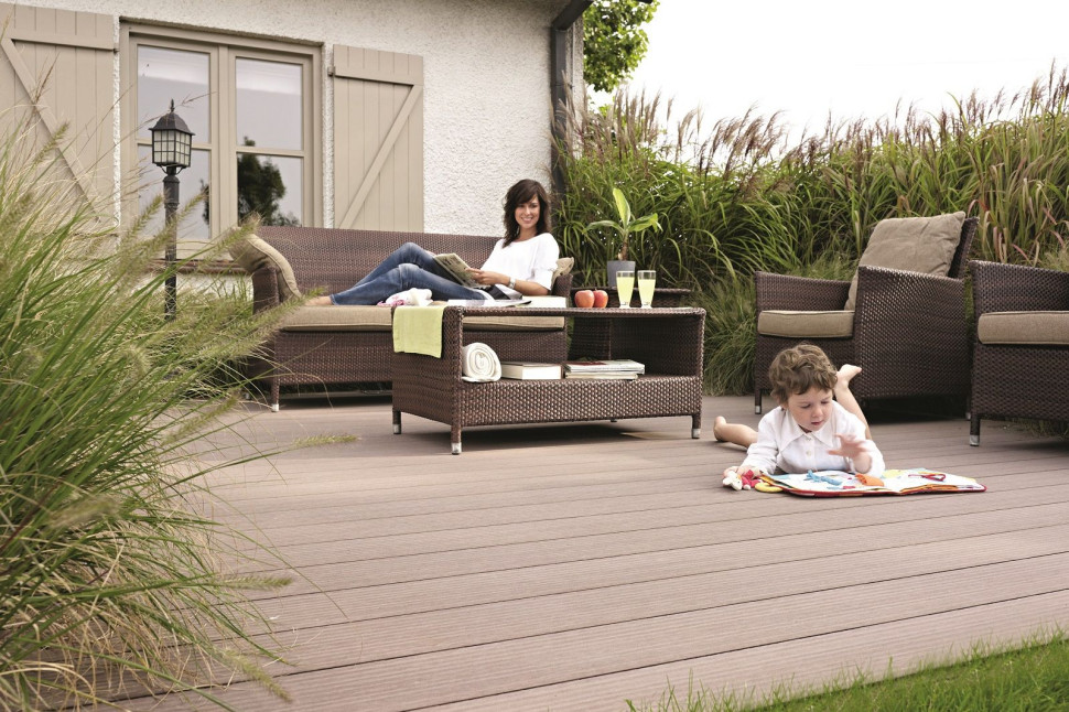 Taras na gruncie z desek kompozytowych