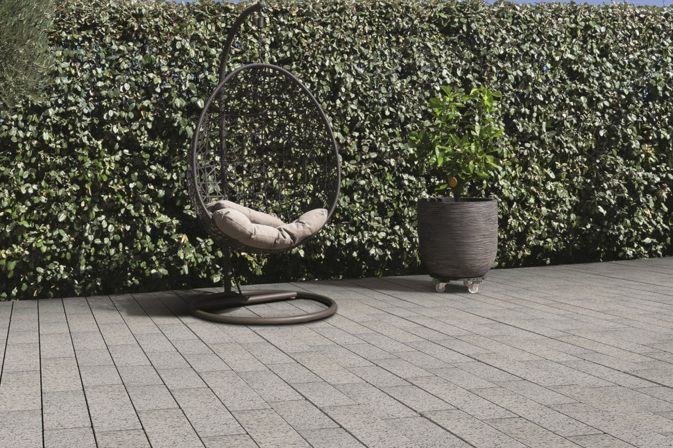 Kostka betonowa na tarasie na gruncie