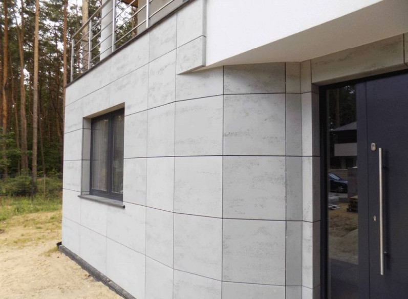Płyty z betonu architektonicznego są łatwe w montażu