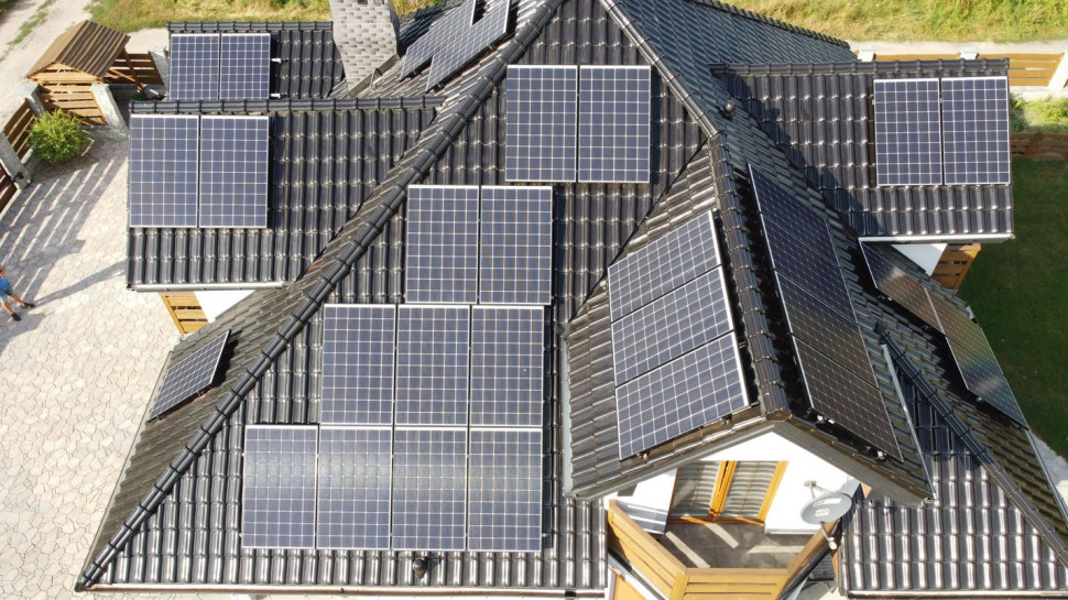 Instalacja z optymalizatorami - dach wielospadowy