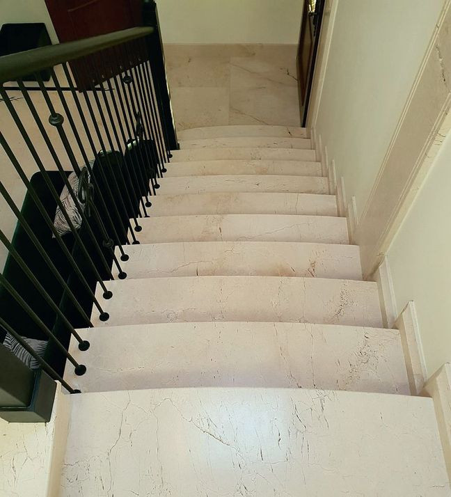 Www5 - schody marmurowe jednobiegowe