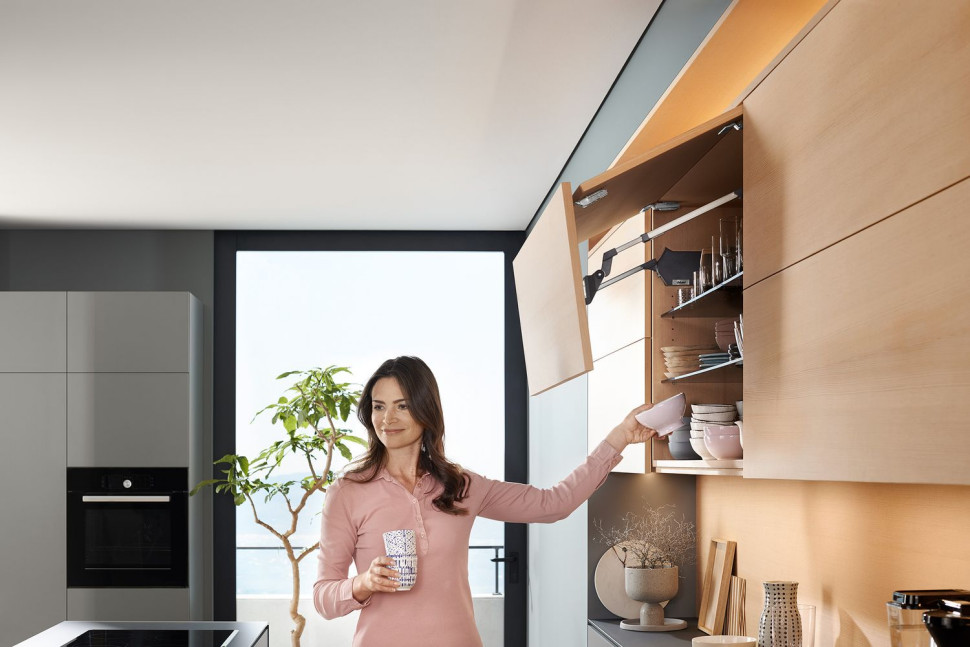 Dostępne w aktualnej ofercie podnośniki AVENTOS HF, HS i HL ujmują nowym, zredukowanym designem zaślepek - dostępność już wkrótce