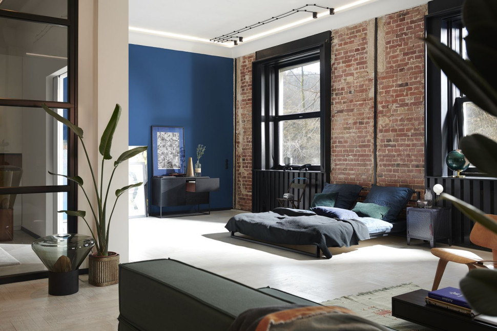 Individuality: Współcześnie meble to również sposób na wyrażenie własnego stylu. Ale design przestaje być tylko zewnętrzną powłoką, lecz przenika do wnętrza mebla, tutaj na przykładzie LEGRABOX special edition w wersji Noble rust