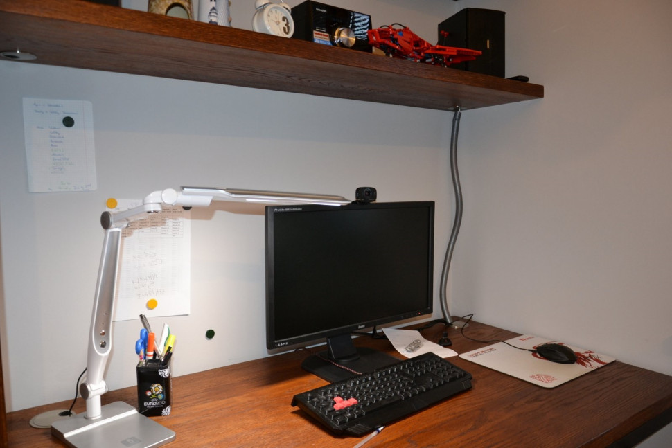 Ściana pomalowana białą farbą magnetyczną