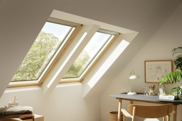 VELUX GLL 1064 - trzyszybowe okno dachowe