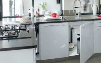 Jak zamontować syfon pod zlewozmywakiem?