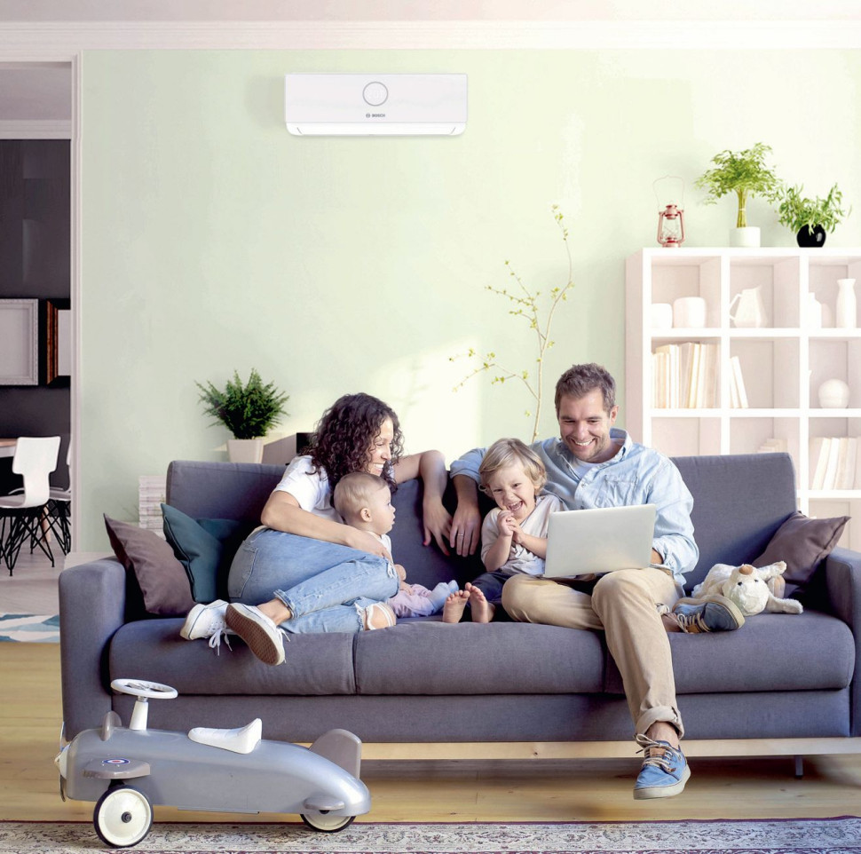 Nowoczesny klimatyzator pokojowy Climate 300i/Climate 5000i na ścianie w mieszkaniu. fot. Robert Bosch