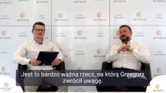 Ile miejsca zajmuje żaluzja drewniana po złożeniu?