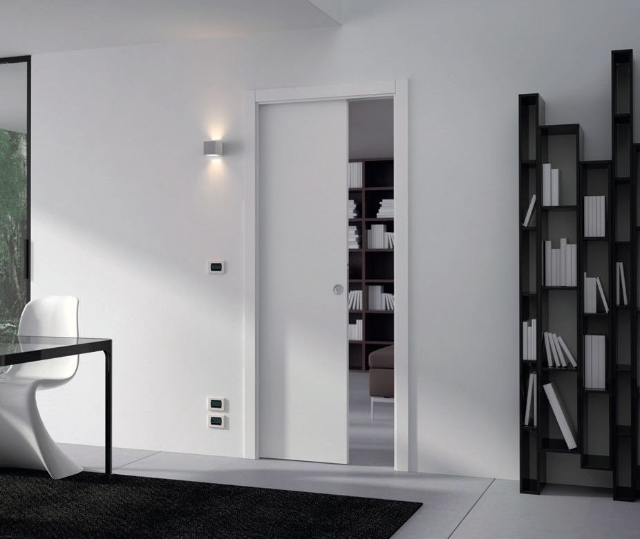 Drzwi przesuwne w wariancie z kasetą schowaną w ścianie