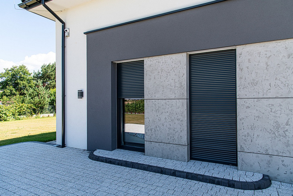 Efekt betonu uzyskany dzięki zastosowaniu tynku modelowanego Baumit CreativTop